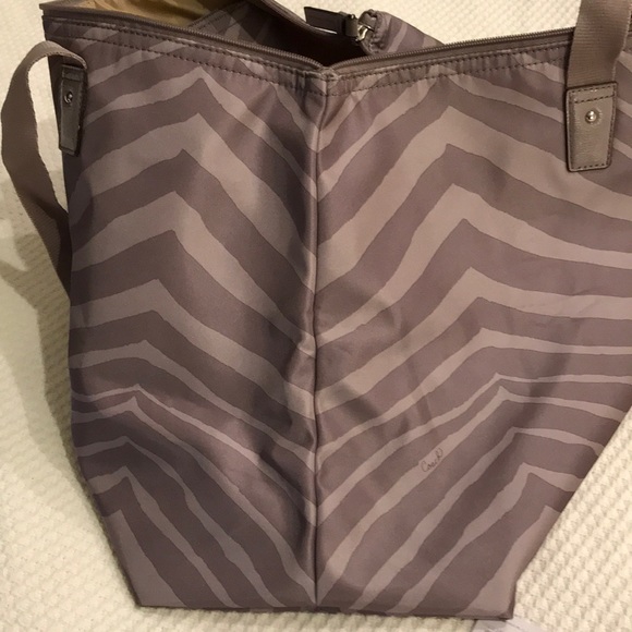 🎉HOST PICK 🎉COACH Signature Bag & Snap Pouch - Picture 13 of 15